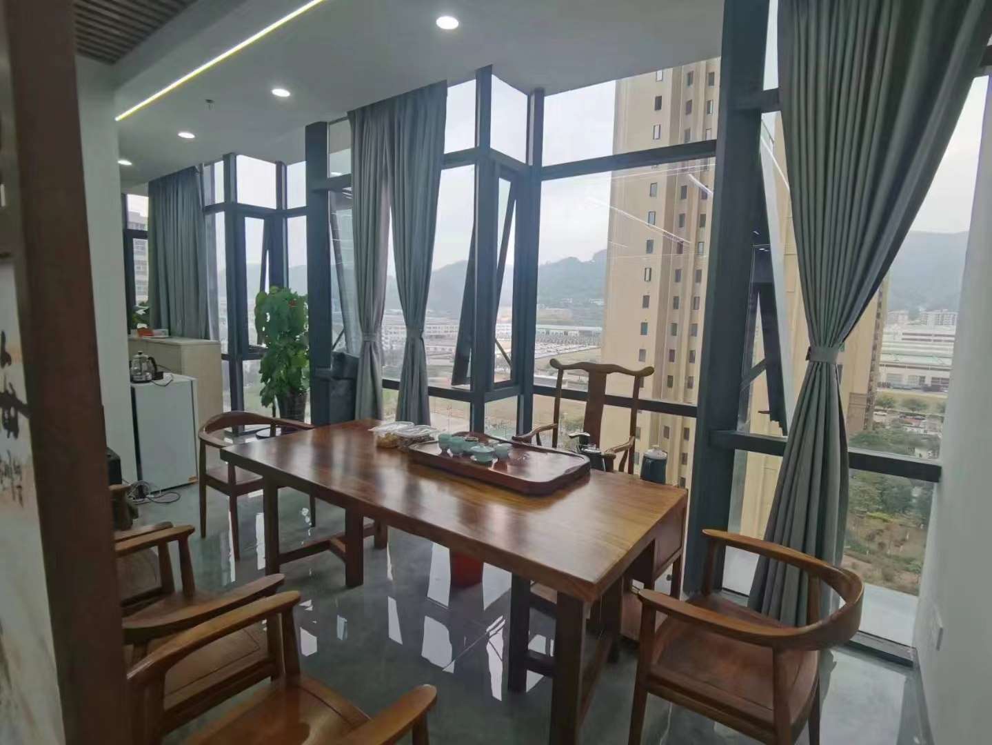 辦公環(huán)境